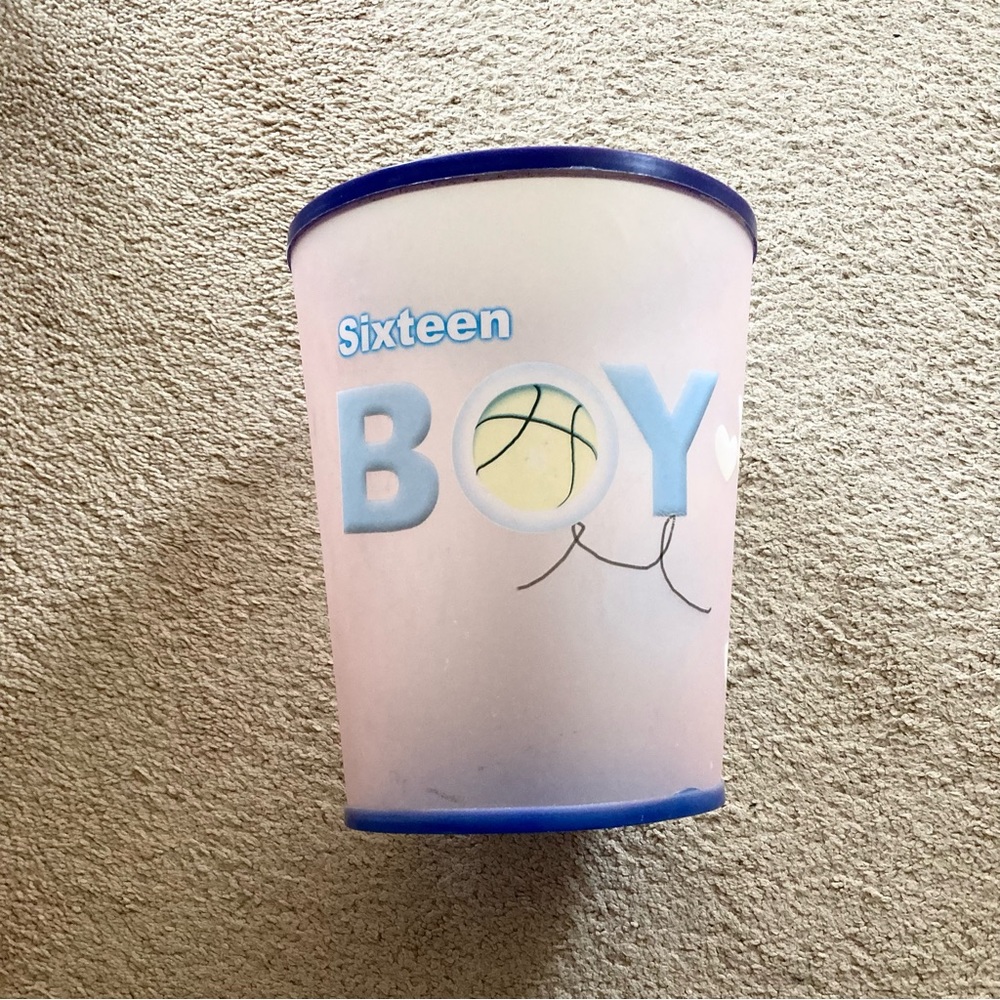 9” Trash Can Kids Room